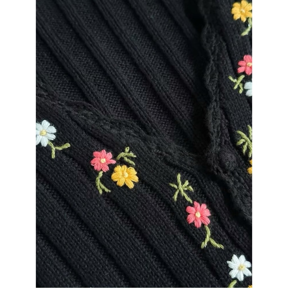 SEZANE NWT Black Floral Embroidered Short Sleeve Ribbed Knit Iliana Cardigan - Picture 10 of 13